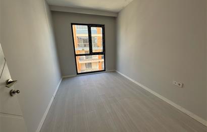 BAŞİSKELE'DE HAVUZLU SİTEDE SATILIK 3+1 DUBLEKS SIFIR DAİRE