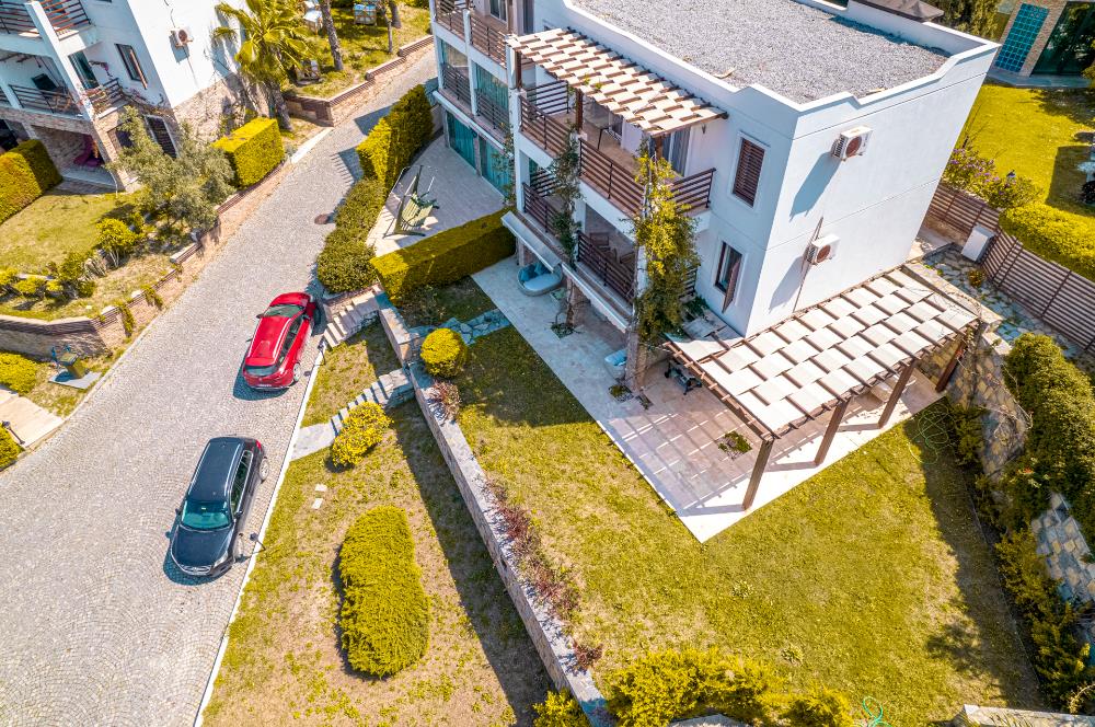Regnum Bargilya Deniz Manzaralı 3+1 Denize Sıfır Bahçe Dubleksi