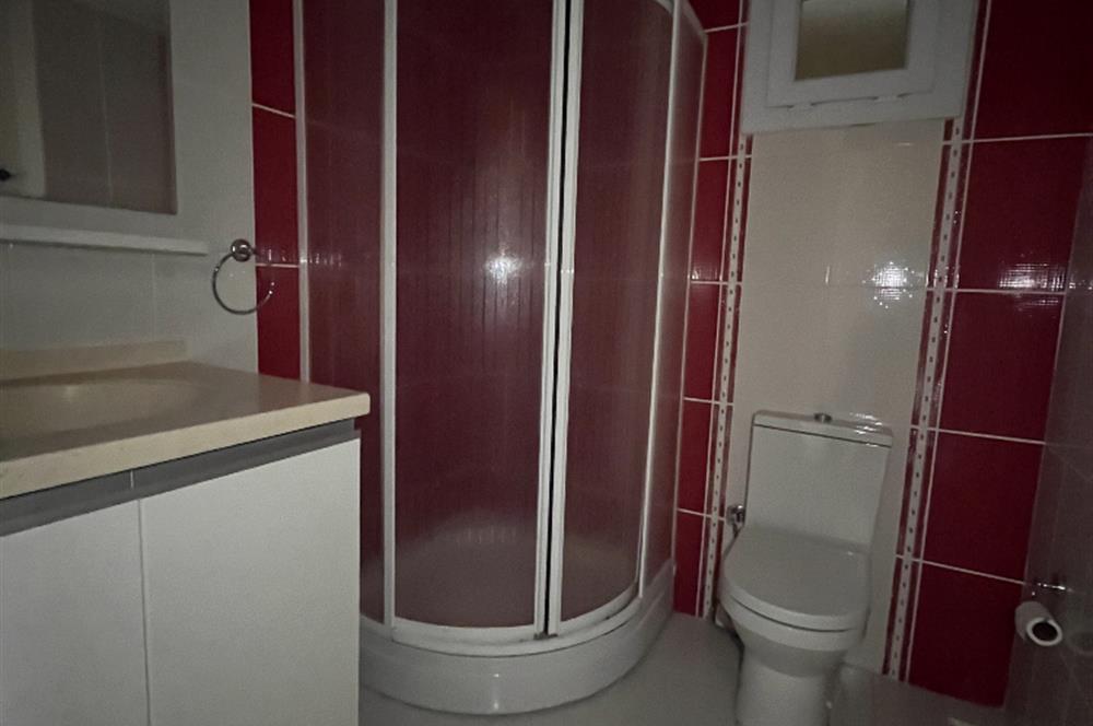 Kuşadası Limana Yürüme Mesafesinde Deniz Manzaralı 3+1 Satılık Daire