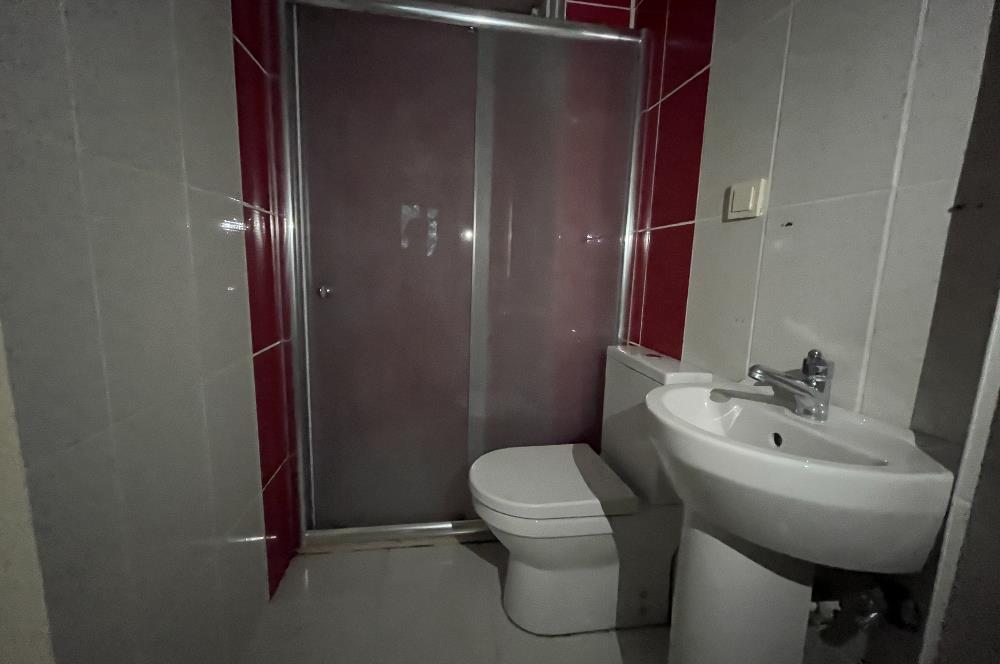 Kuşadası Limana Yürüme Mesafesinde Deniz Manzaralı 3+1 Satılık Daire