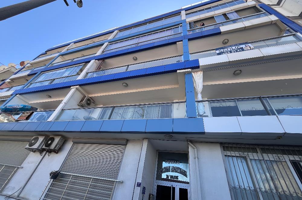Kuşadası Limana Yürüme Mesafesinde Deniz Manzaralı 3+1 Satılık Daire
