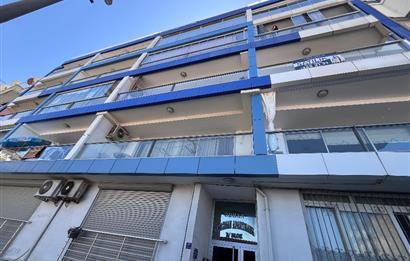 Kuşadası Limana Yürüme Mesafesinde Deniz Manzaralı 3+1 Satılık Daire
