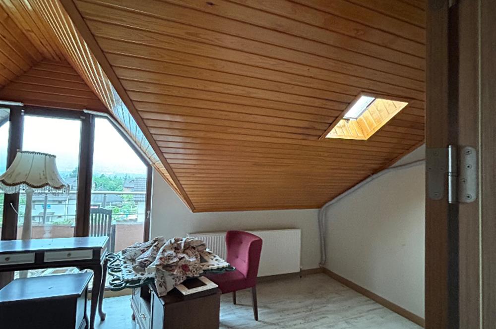 MAŞUKİYE CRYSTAL CONTINENTAL DE SATILIK 6+1 VİLLA