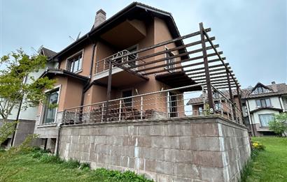 MAŞUKİYE CRYSTAL CONTINENTAL DE SATILIK 6+1 VİLLA