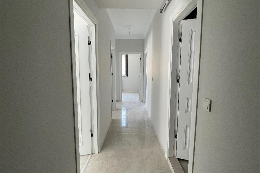SULTANBEYLİ ADİL MAHALLESİ’NDE CADDE ÜSTÜ 3+1 TERASLI SIFIR DAİRE