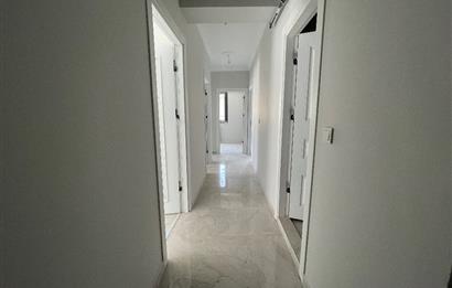 SULTANBEYLİ ADİL MAHALLESİ’NDE CADDE ÜSTÜ 3+1 TERASLI SIFIR DAİRE