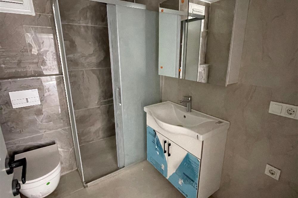 SULTANBEYLİ ADİL MAHALLESİ’NDE CADDE ÜSTÜ 3+1 TERASLI SIFIR DAİRE
