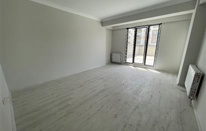 SULTANBEYLİ ADİL MAHALLESİ’NDE CADDE ÜSTÜ 3+1 TERASLI SIFIR DAİRE