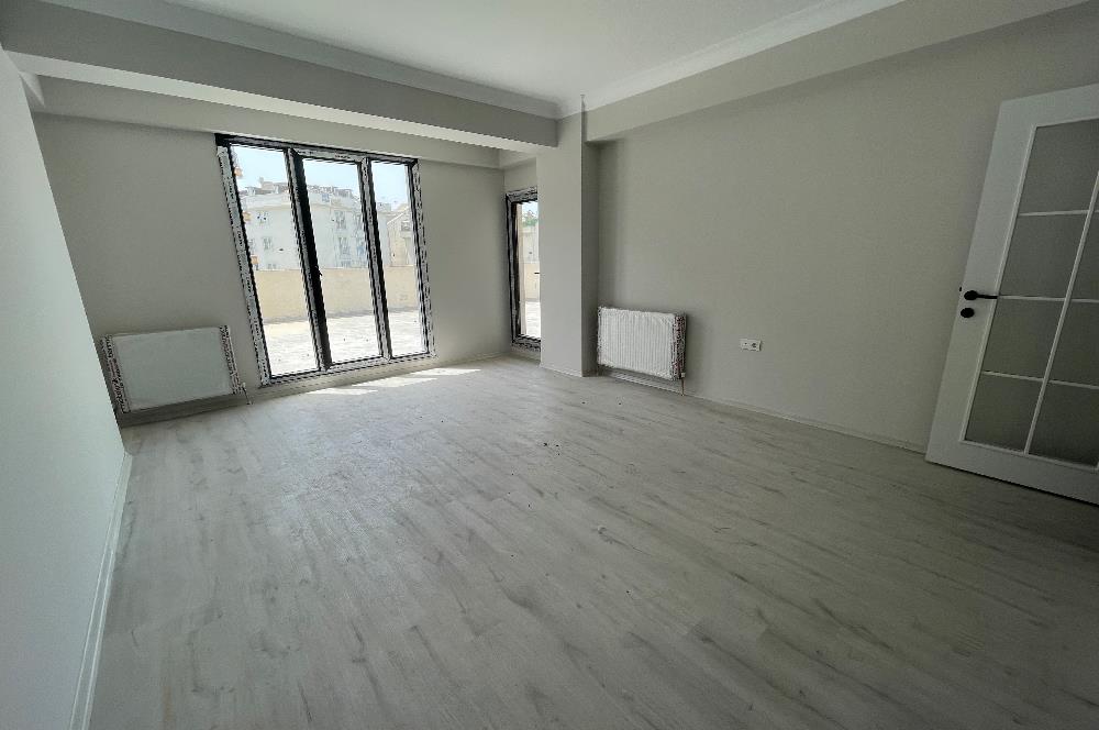 SULTANBEYLİ ADİL MAHALLESİ’NDE CADDE ÜSTÜ 3+1 TERASLI SIFIR DAİRE