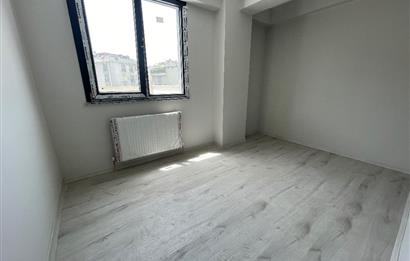SULTANBEYLİ ADİL MAHALLESİ’NDE CADDE ÜSTÜ 3+1 TERASLI SIFIR DAİRE
