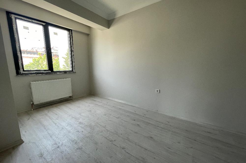 SULTANBEYLİ ADİL MAHALLESİ’NDE CADDE ÜSTÜ 3+1 TERASLI SIFIR DAİRE