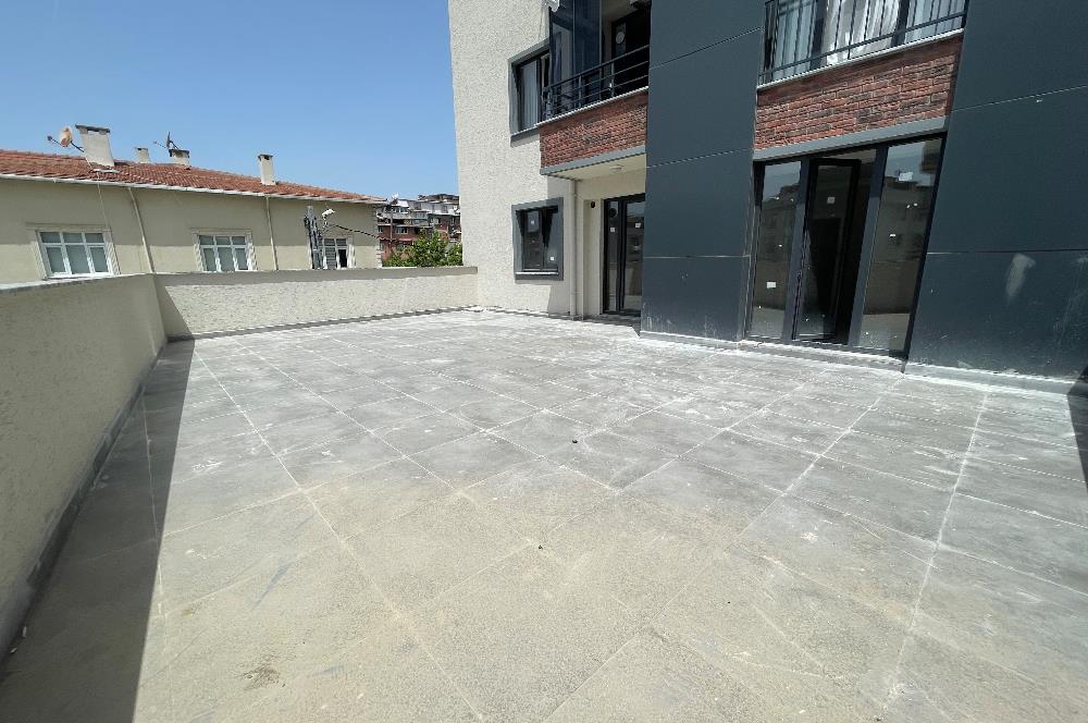 SULTANBEYLİ ADİL MAHALLESİ’NDE CADDE ÜSTÜ 3+1 TERASLI SIFIR DAİRE
