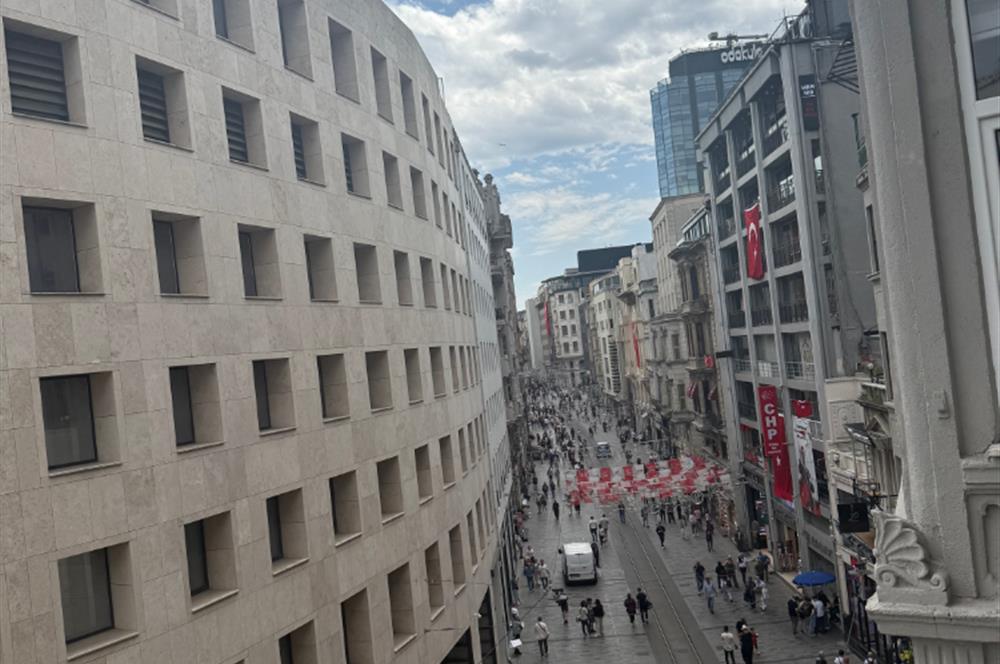 1245854409 İSTİKLAL CADDESİ ÜZERİNDE ÖZEL LOKASYONDA SATILIK BİNA