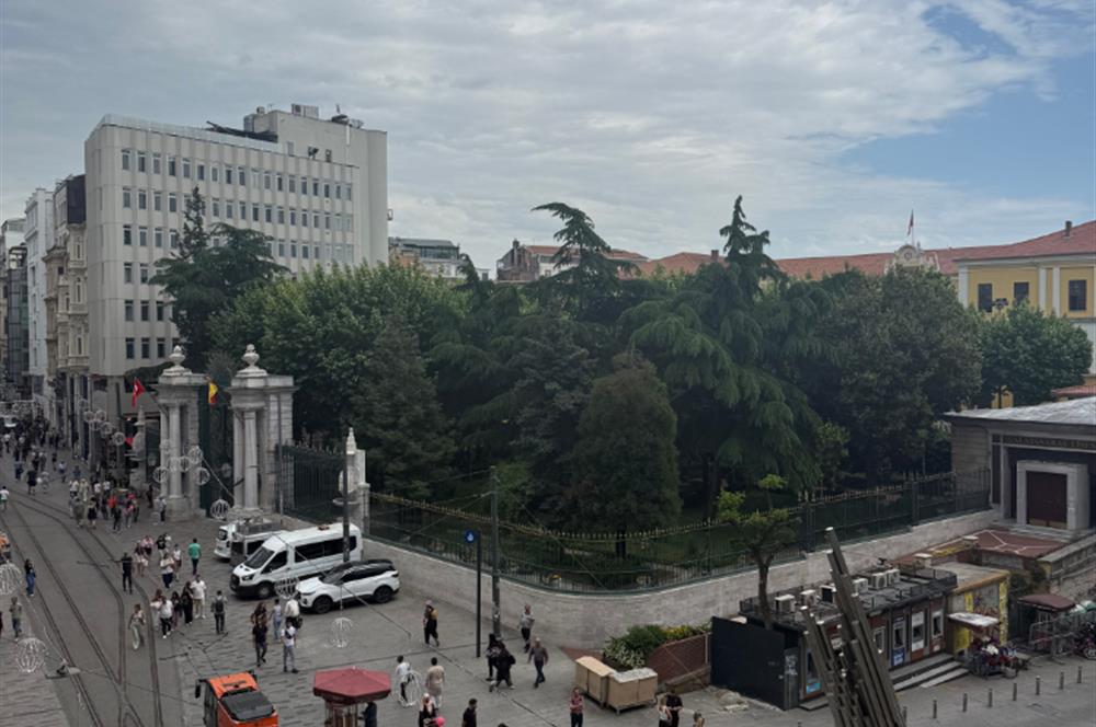 1245854409 İSTİKLAL CADDESİ ÜZERİNDE ÖZEL LOKASYONDA SATILIK BİNA