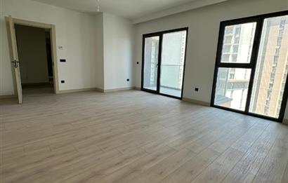 C21 ROOF'dan 19.ETAP'da 3+1 YÜKSEK KAT KİRALIK DAİRE