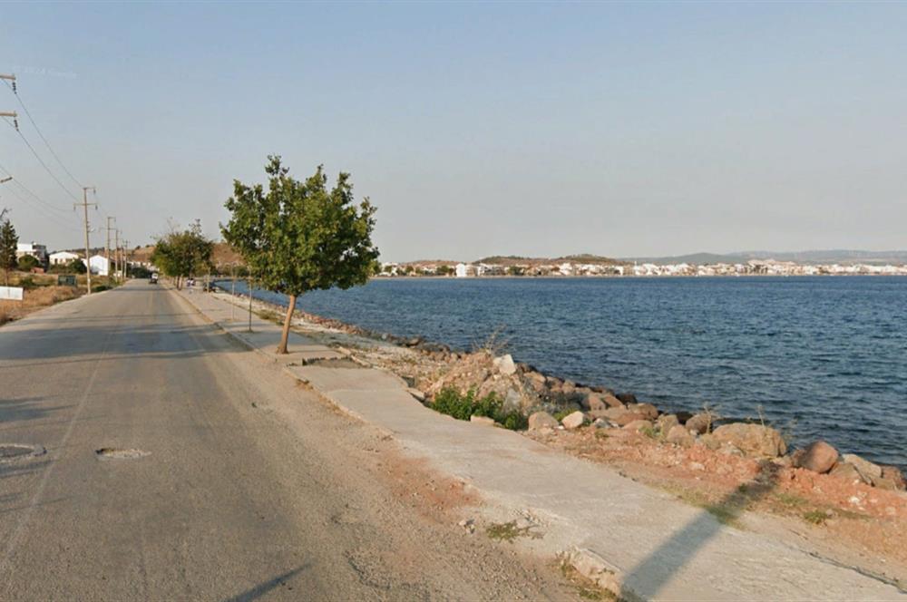 CENTURY21 UZMANDAN ÇANDARLI VİLLA İMARLI ARSA