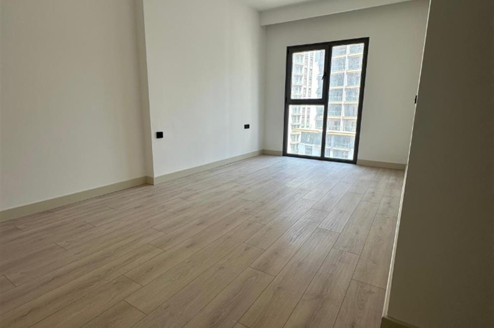 C21 ROOF'dan 19.ETAP'da 3+1 YÜKSEK KAT KİRALIK DAİRE