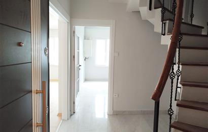 Evren Sitesi Ön Cephe Deniz Manzaralı Satılık 3+1 Dubleks Daire