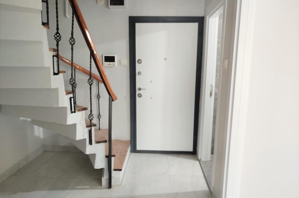 Evren Sitesi Ön Cephe Deniz Manzaralı Satılık 3+1 Dubleks Daire