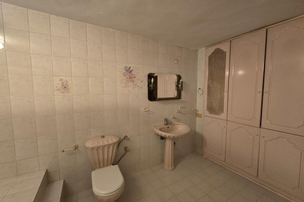 Kınıklı'da Şehir ve Doğa Manzaralı Kiralık Tripleks Villa...