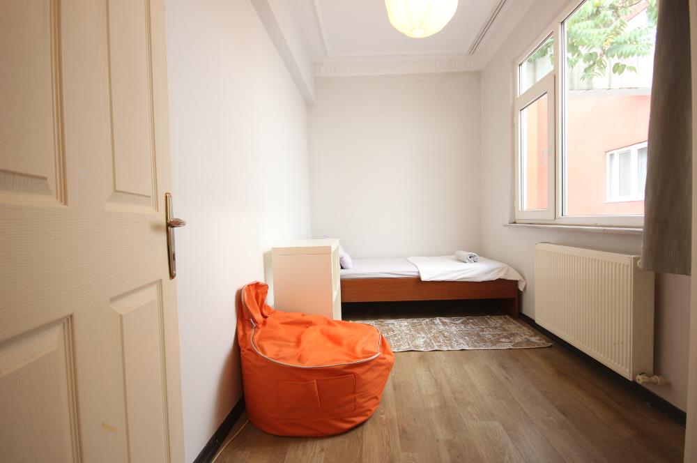 C21 PALMY den Kadıköy Merkezi Lokasyonda Ara Kat 2+1 Daire