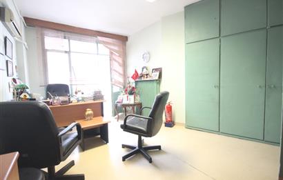 C21 PALMY den Söğütlüçeşme Cad. Altıyol da Asansörlü 2+1