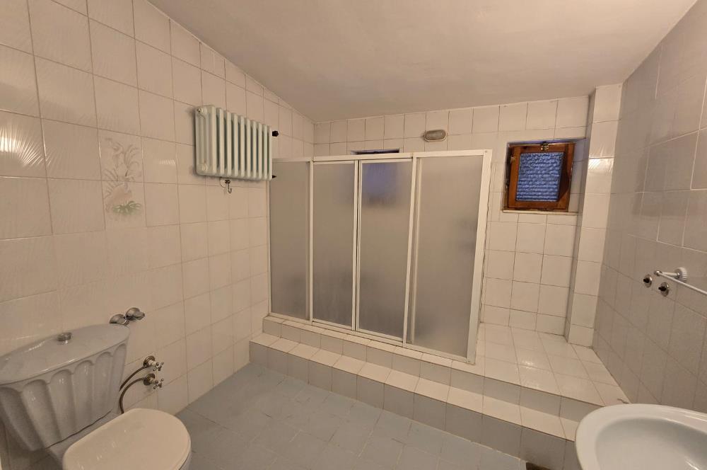 Kınıklı'da Şehir ve Doğa Manzaralı Kiralık Tripleks Villa...
