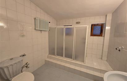 Kınıklı'da Şehir ve Doğa Manzaralı Kiralık Tripleks Villa...