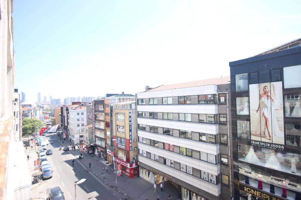 C21 PALMY den Söğütlüçeşme Cad. Altıyol da Asansörlü 2+1