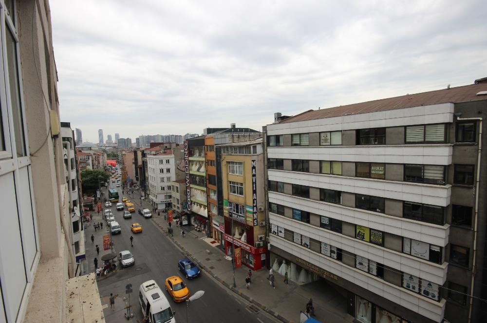 C21 PALMY den Söğütlüçeşme Cad. Altıyol da Asansörlü 2+1