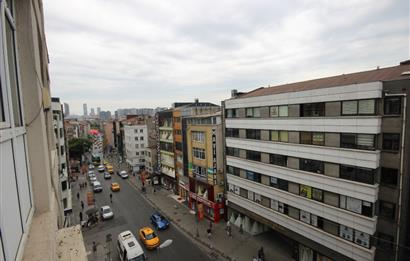 C21 PALMY den Söğütlüçeşme Cad. Altıyol da Asansörlü 2+1