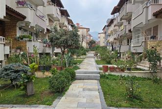 Kınıklı'da Şehir ve Doğa Manzaralı Kiralık Tripleks Villa...