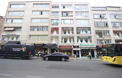 C21 PALMY den Söğütlüçeşme Cad. Altıyol da Asansörlü 2+1