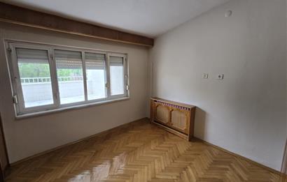 Kınıklı'da Şehir ve Doğa Manzaralı Kiralık Tripleks Villa...