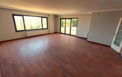 PARK CADDESİ YAKINI TAM MÜSTAKİL 6+2 SATILIK VİLLA