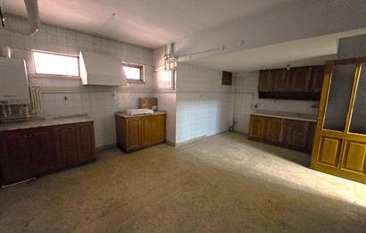 Kınıklı'da Şehir ve Doğa Manzaralı Kiralık Tripleks Villa...
