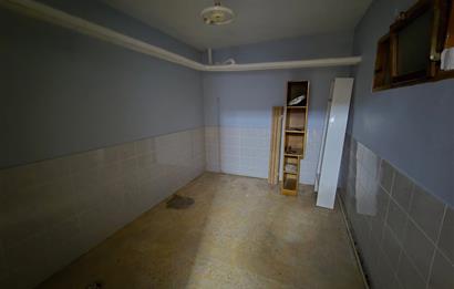 Kınıklı'da Şehir ve Doğa Manzaralı Kiralık Tripleks Villa...