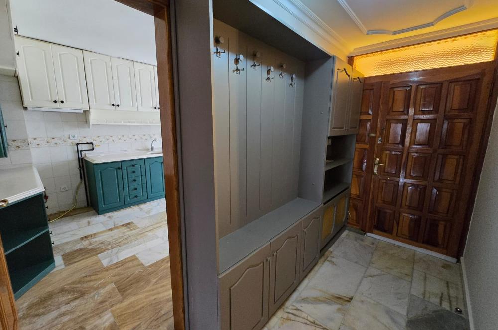 Kınıklı'da Şehir ve Doğa Manzaralı Kiralık Tripleks Villa...