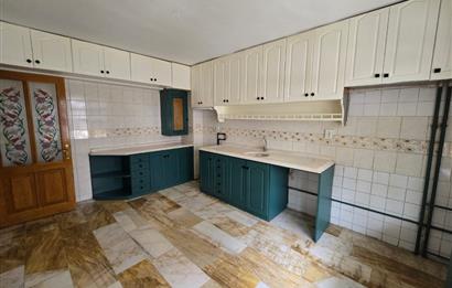 Kınıklı'da Şehir ve Doğa Manzaralı Kiralık Tripleks Villa...