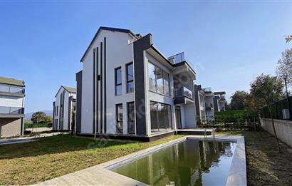 C21 PROJECT'DEN KARTEPE NİCOMEDİA VİLLALARINDA MÜSTAKİL HAVUZLU