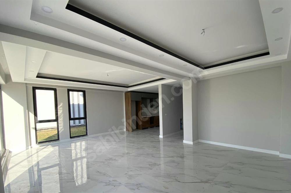 C21 PROJECT'DEN KARTEPE NİCOMEDİA VİLLALARINDA MÜSTAKİL HAVUZLU