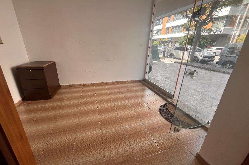 Aksoy'da Sahile 100m Mesafede Muhteşem Konumlu Kiralık Dükkan