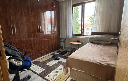 AYGÜN ÖZDEMİR'DEN BAHÇELİEVLERDE ASANSÖRLÜ 3+1 DAİRE