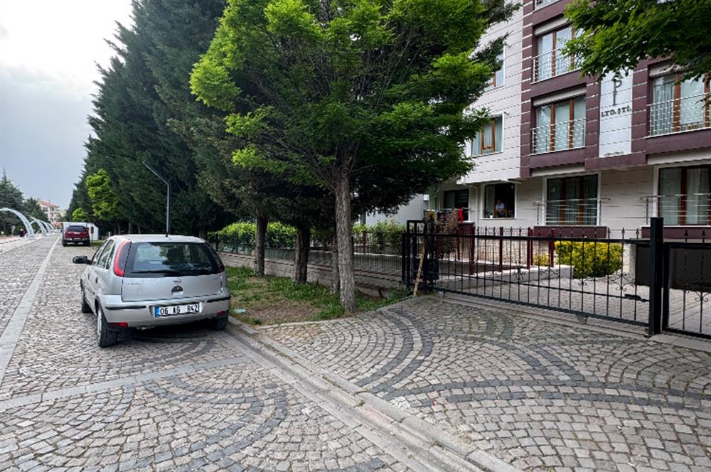 AYGÜN ÖZDEMİR'DEN BAHÇELİEVLERDE ASANSÖRLÜ 3+1 DAİRE