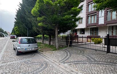 AYGÜN ÖZDEMİR'DEN BAHÇELİEVLERDE ASANSÖRLÜ 3+1 DAİRE