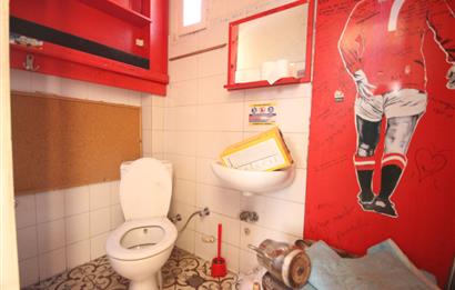 KADIKÖY SANATÇILAR SOKAĞINDA MÜSTAKİL GİRİŞLİ