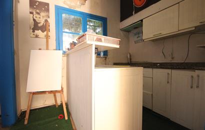 KADIKÖY SANATÇILAR SOKAĞINDA MÜSTAKİL GİRİŞLİ