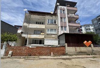 Edremit Cennet ayağında satılık komple bina 