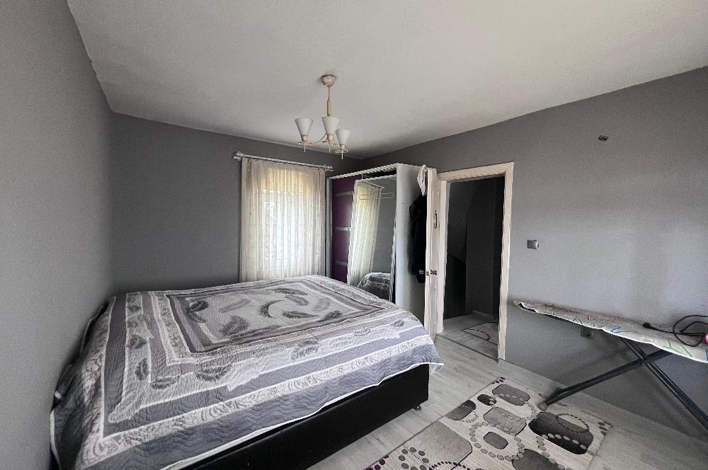 Bodrum Adabükü Gümüşkum Sitesinde Göl Manzaralı Müstakil