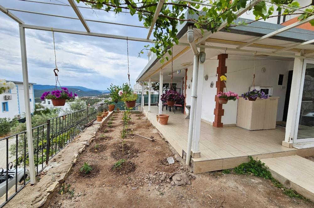 Bodrum Adabükü Gümüşkum Sitesinde Göl Manzaralı Müstakil